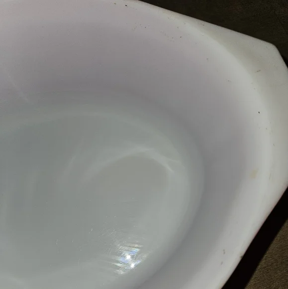 Pyrex Friendship Casserole Dish and Lid 2.5 QT Vintage - Picture 4 of 8